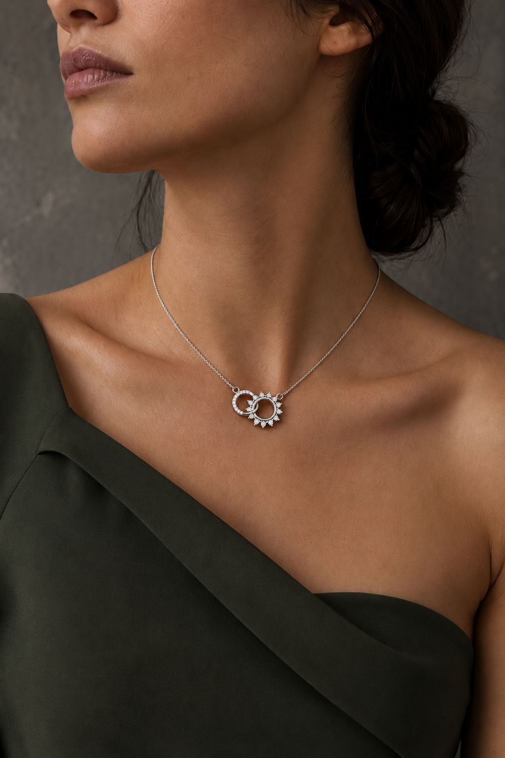 Silver Interlocking Circle Necklace