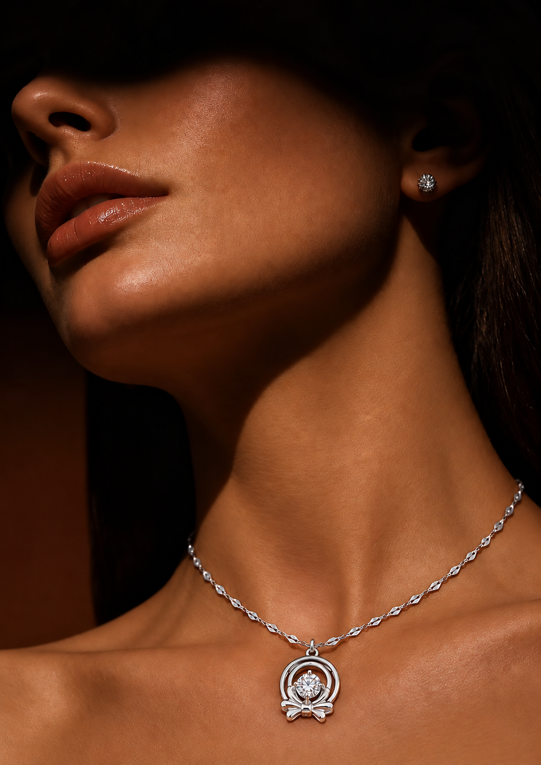 Silver Bow Circle Pendant Necklace